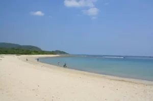 Pantai Carita Anyer, Spot Wisata Pantai dengan Keindahan Alam yang Luar Biasa